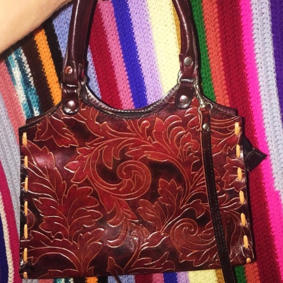 Vintage Handbags - Leather Vintage Crossbody